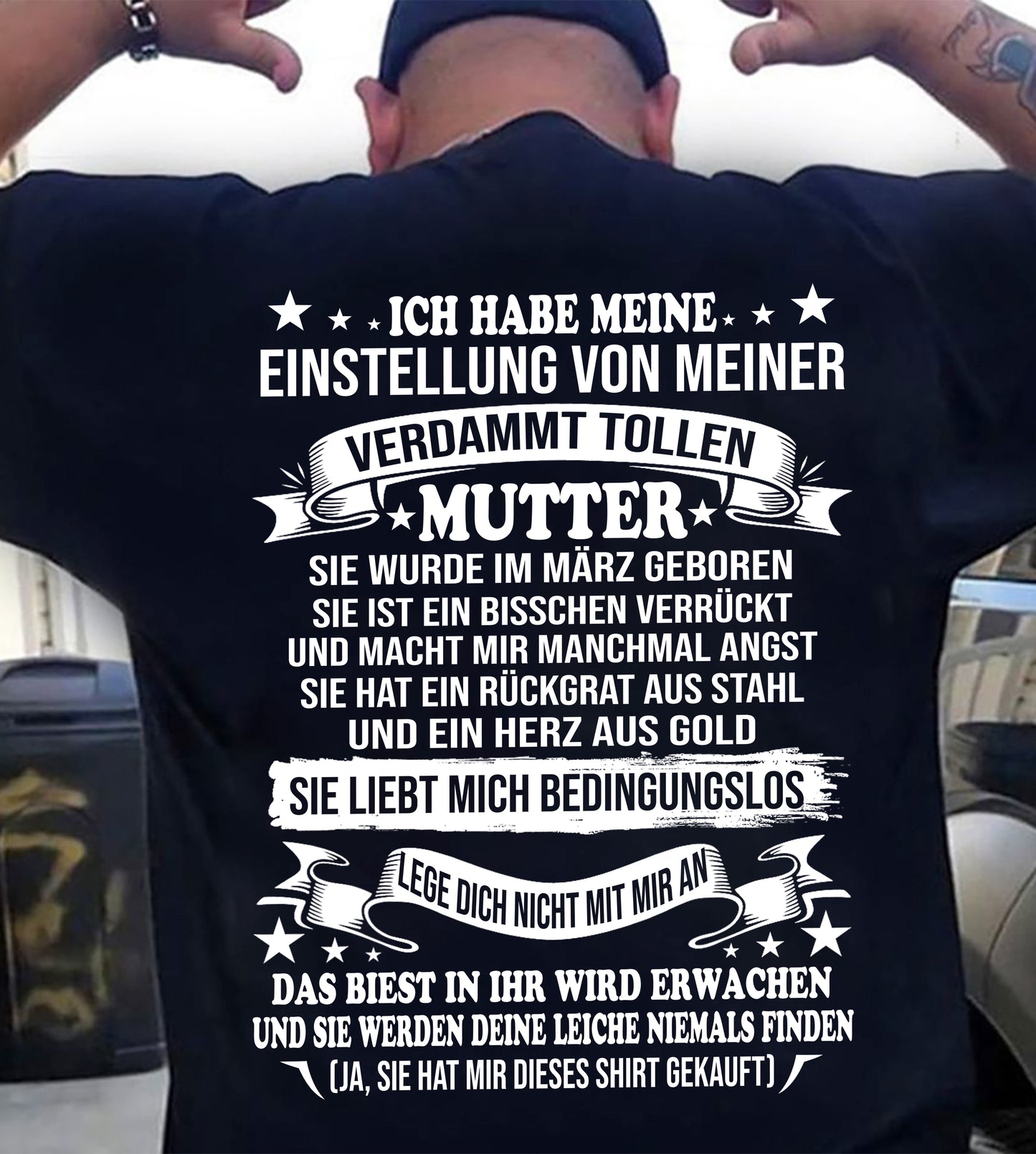 MÄRZ - ICH HABE MEINE EINSTELLUNG VON MEINER VERDAMMT GROßARTIGEN MAMA – GESCHENK VON MAMA - NTTD03 (SKU2605-370-03)