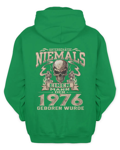 UNTERSCHÄTZE NIEMALS EINEN MANN DER IM 1976 GEBOREN WURDE - De1976