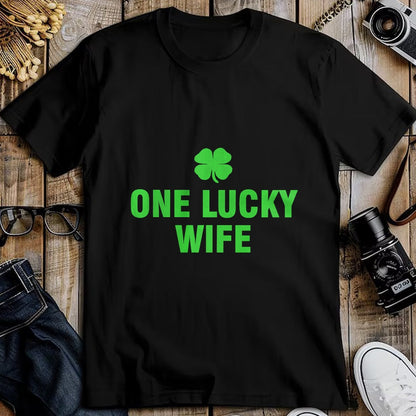 Best Wife Shirt, Wife and Husband Unisex T-Shirt/Hoodie/Sweatshirt HLT00 - Gift for wife T shirt, lucky wife   One Lucky Wife Premium T-Shirt (1)