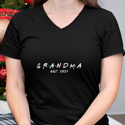 Best Grandma Shirt, Proud Grandma Unisex T-Shirt/Hoodie/Sweatshirt HLT00 - Soon to Be Grandma 2024 Gift Promoted to Grandma Est 2024 T-Shirt (1)