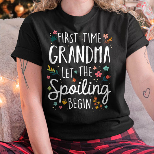 FIRST TIME GRANDMA T-SHIRT – PERFECT GIFT FOR NEW GRANDMAS - NTTD00 (SKU8-GRA00)