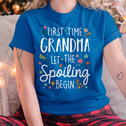 FIRST TIME GRANDMA T-SHIRT – PERFECT GIFT FOR NEW GRANDMAS - NTTD00 (SKU8-GRA00)