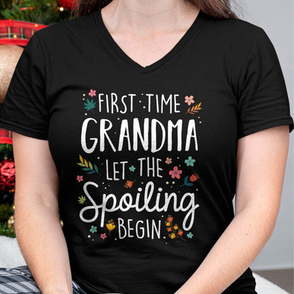 FIRST TIME GRANDMA T-SHIRT – PERFECT GIFT FOR NEW GRANDMAS - NTTD00 (SKU8-GRA00)