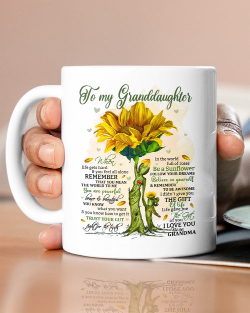 TO GRANDDAUGHTER MUG 02 - GIFT FROM GRANDMA - NTTD00