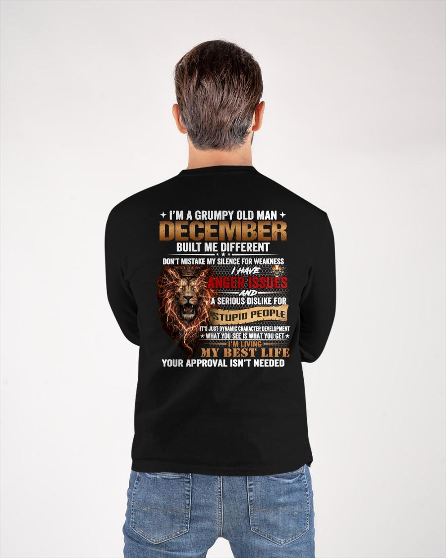 DECEMBER - GRUMPY OLD MAN - BIRTHDAY T-SHIRT FOR MEN - NTTD12 (SKU2604-22-12)