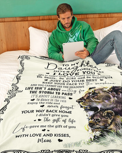 TO MY DAUGHTER - GIFT FOR DAUGHTER - Sherpa Fleece Quilt Blanket (SKUB-BLK-MOM01)