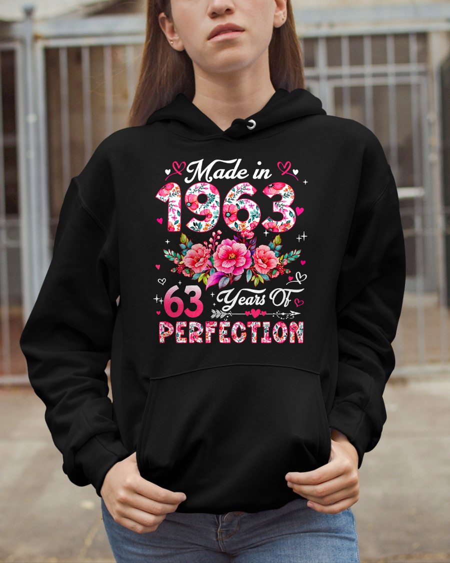 MAKE IN 1963 - 63 YEARS OF PERFECTION - BIRTHDAY GIFT FOR WOMEN - NTTD00 (SKU2609-211-1963)