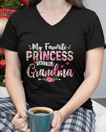 My Favorite PRINCESS CALLS ME Grandma - GRANDMA T-SHIRT - NTTD00 (SKU2608-277)