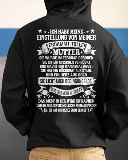 FEBRUAR - ICH HABE MEINE EINSTELLUNG VON MEINER VERDAMMT GROßARTIGEN MAMA – GESCHENK VON MAMA - NTTD02 (SKU2605-370-02)