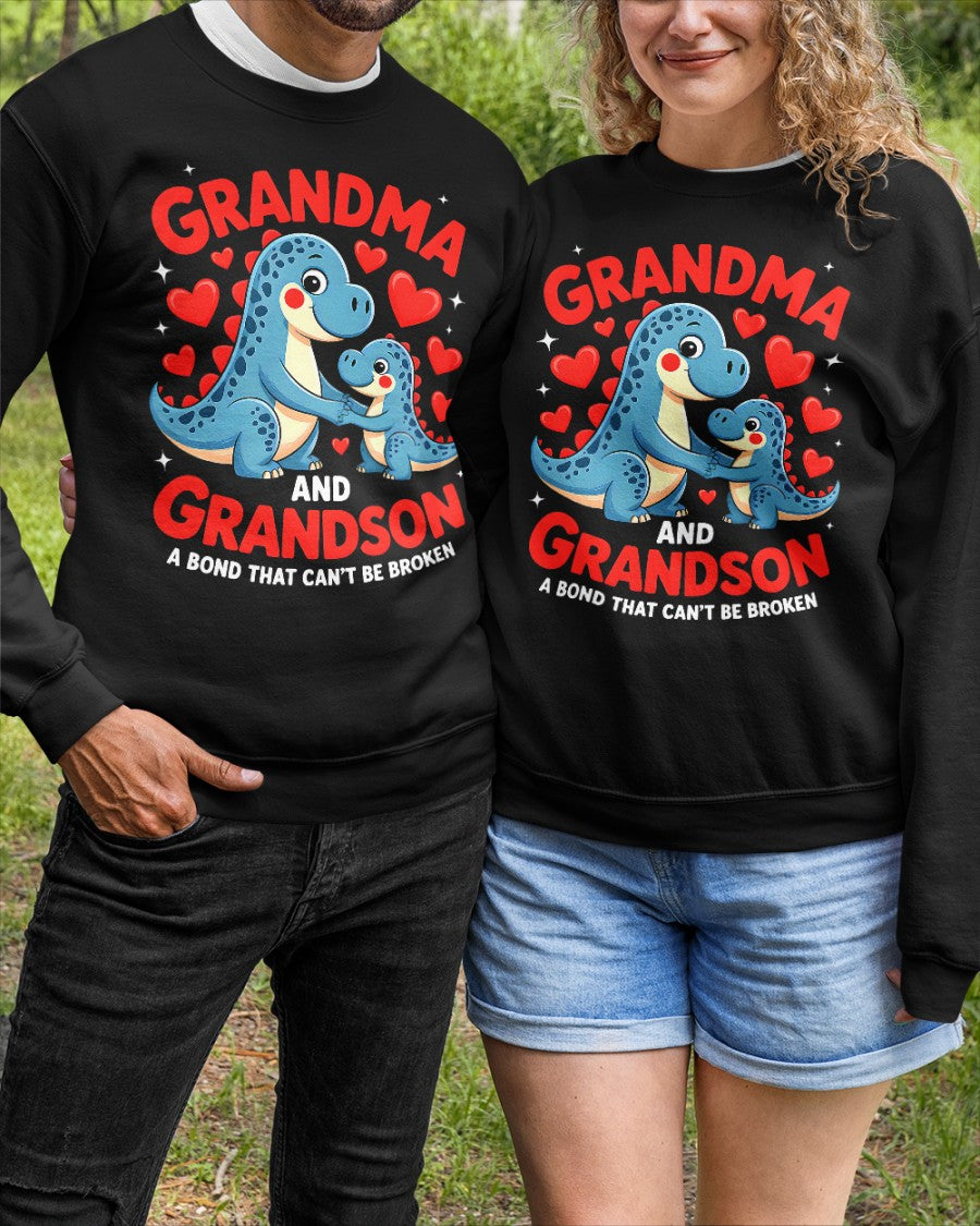 GRANDMA AND GRANDSON A BOND THAT CAN'T BE BROKEN DINOSAUR UNISEX T-SHIRT NTTD00 (SKU-GMS3)