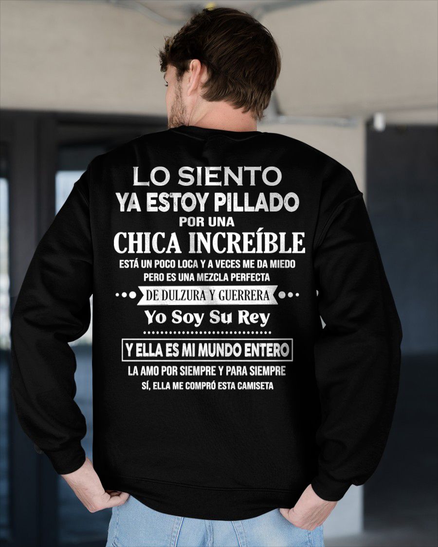 CAMISETA GRACIOSA ESTOY PILLADO POR UNA MUJER INCREÍBLE – EL JUBILADO MÁS SEXY DE LA ZONA - REGALO DE CUMPLEAÑOS PARA HOMBRES / MUJERES - NTTD00sp (SKU04-112-00)